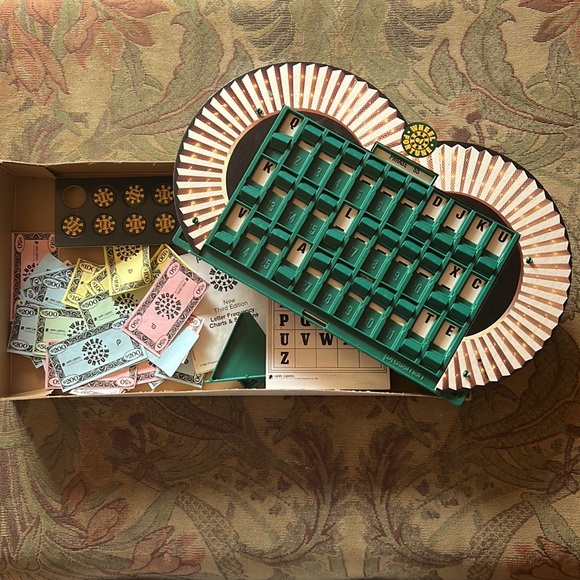 Wheel of Fortune board game 1987 - Picture 3 of 5